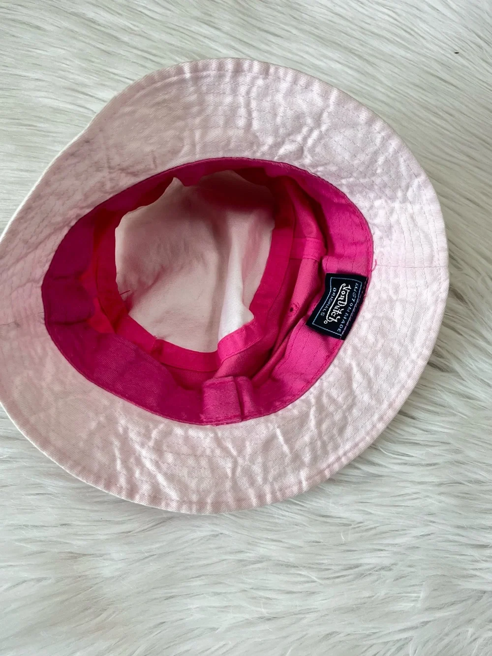 Von Dutch girls bucket hat summer hat pink color fits 2T 3T 4T 5T 6 7 yo